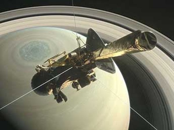 Зонд Cassini сгорел в атмосфере Сатурна, но успел передать последнее фото (ВИДЕО)