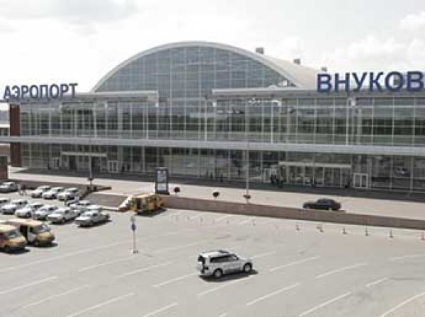 СМИ: аэропорт "Внуково" парализован, из строя вышла вся багажная система