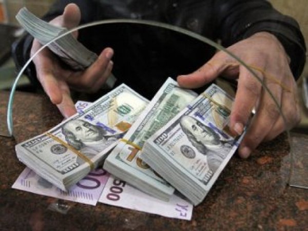 Курс доллара на сегодня, 20 сентября 2017: у россиян резко вырос спрос на доллары - эксперты