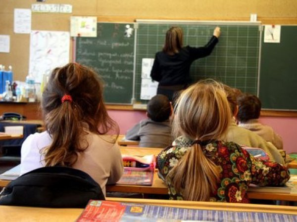 "Это настоящая диктатура": украинцы готовы переехать в Крым из-за запрета русского языка в школах