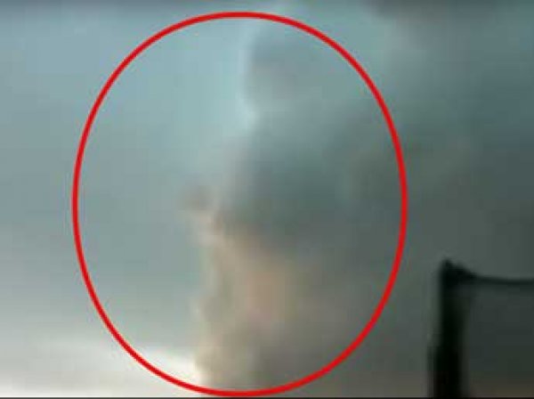 На YouTube появилось видео с "лицом Путина" в облаках урагана "Ирма"