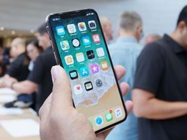 Производство iPhone X может встать из-за нехватки деталей