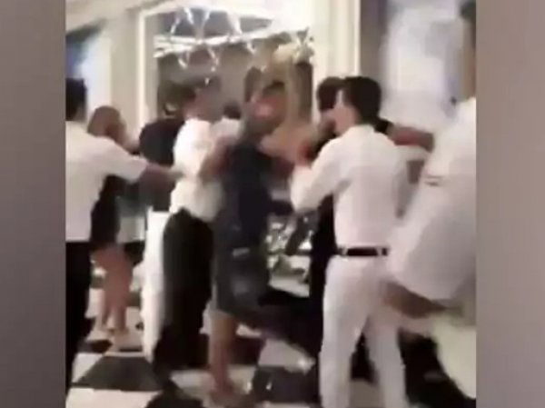 Драка туристов РФ с сотрудниками отеля в Турции попала на ВИДЕО