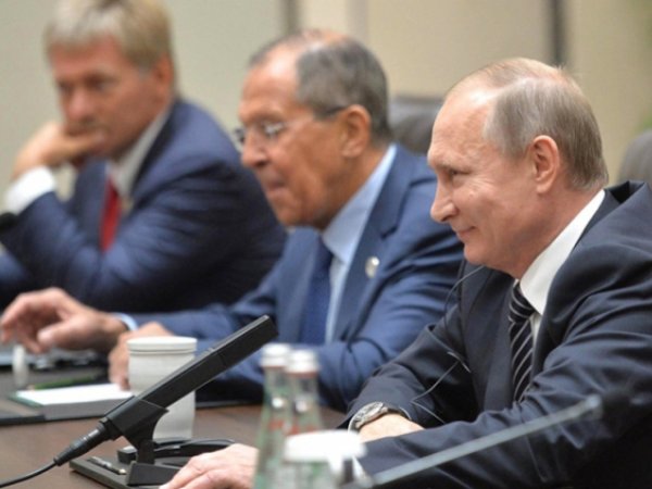 "Непонятно, вы где работаете, в МИД или разведке?": Путин пошутил над Лавровым
