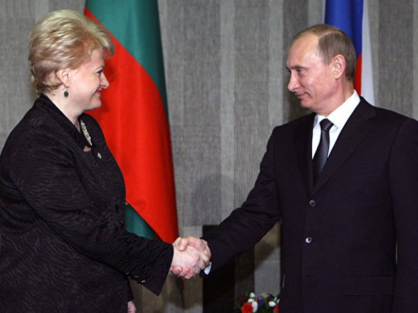 "Чего она на меня все время гонит?": посол ЕС в РФ рассказал про откровенный разговор с Путиным в лифте