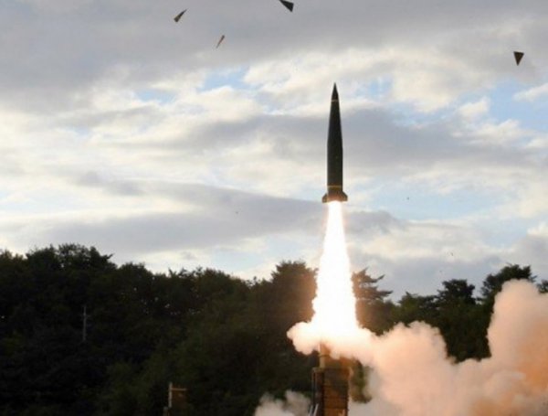 КНДР и Южная Корея обменялись запуском баллистических ракет в сторону Японии
