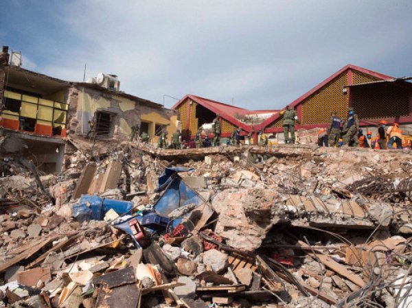 Землетрясение в Мексике сейчас: жертвами стихии стали 220 человек (ФОТО, ВИДЕО)