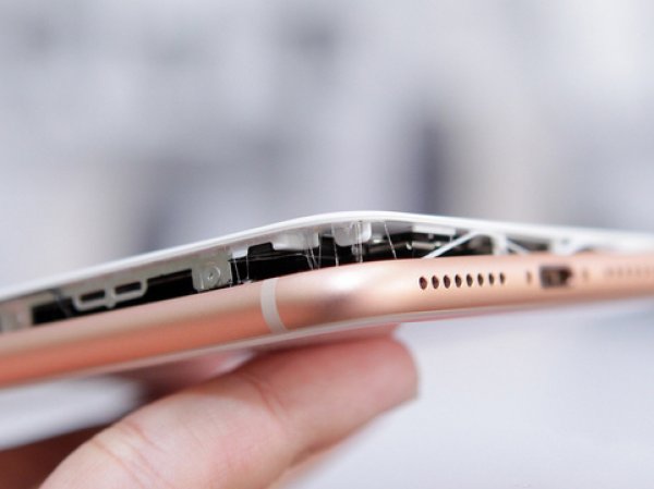 iPhone 8 Plus взорвался во время подзарядки в Тайване
