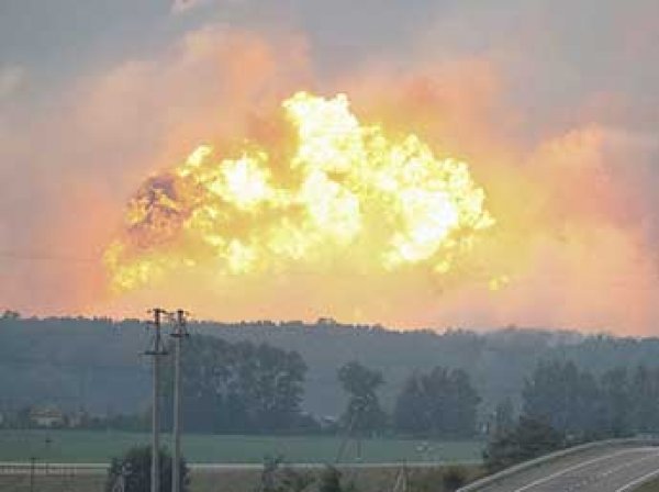 На Украине назвали диверсией взрывы на складе боеприпасов под Винницей (ВИДЕО)