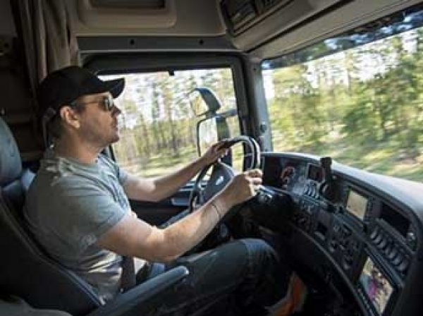 В России водителей могут поделить на любителей и профессионалов