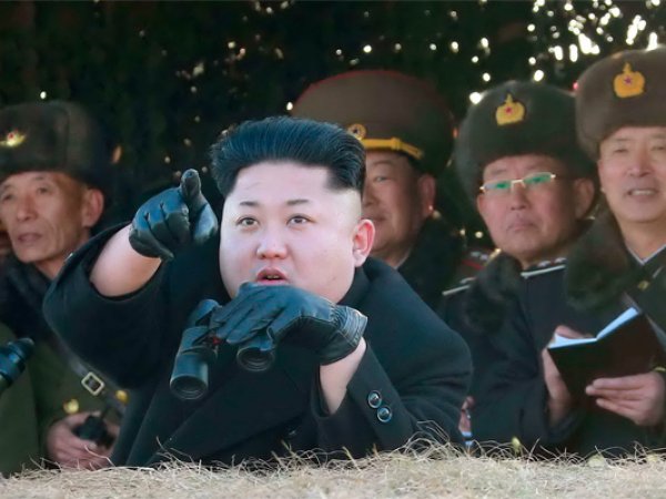 "Сумасшедшего старика мы будем укращать огнем": Ким Чен Ын счел заявление Трампа объявлением войны