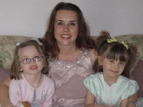 В США мать застрелила 6-летних близняшек и покончила c собой