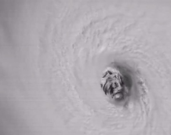 Видео урагана "Ирма" из космоса выглядит ужасающим