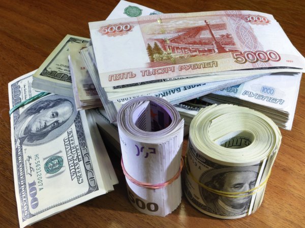 Курс доллара на сегодня, 13 сентября 2017: рубль больше не хочет рисковать - эксперты