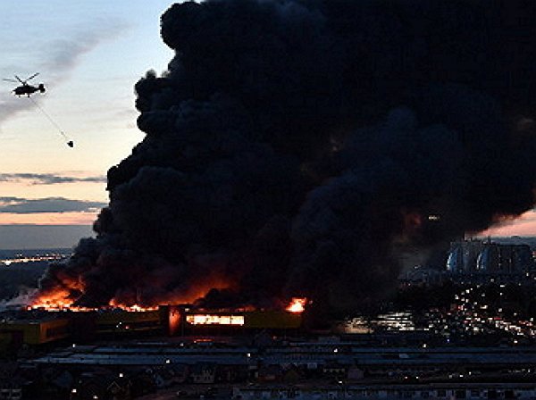 Пожар в Москве в "Синдика", последние новости: названы версии причин возгорания