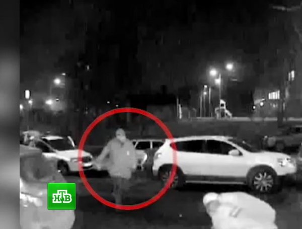 В Москве арестовали полицейского, спасшего троих человек от пьяного хулигана с ножом