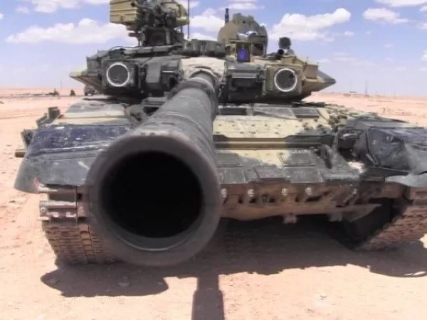 Исламисты в Сирии захватили поставленный из России танк Т-90А