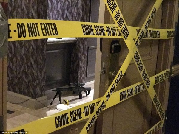 Daily Mail опубликовал фото из номера стрелка в отеле Лас-Вегаса