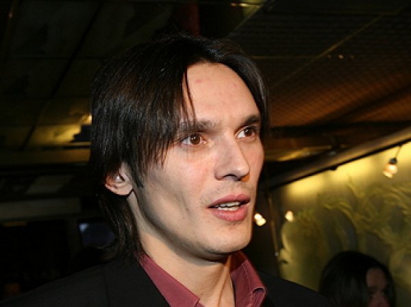 "Он что, спит в холодильнике?": Сташевский поразил поклонников внешним видом