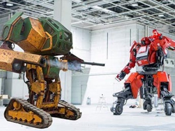 В Японии впервые в истории прошел бой гигантских роботов