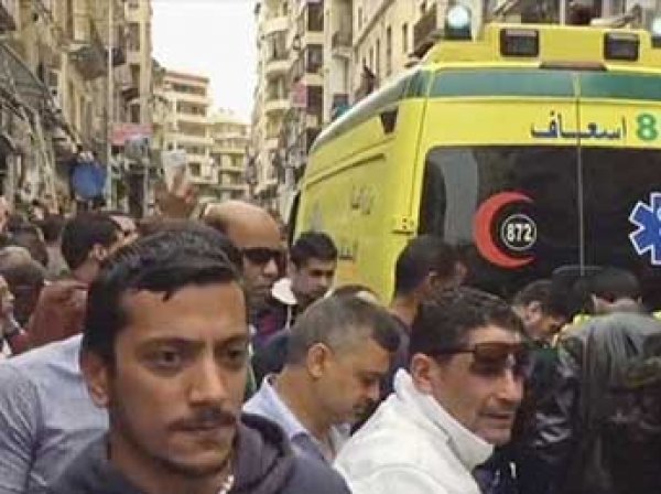 При взрыве мечети в Египте погибли 54 человека, еще 150 ранены