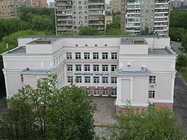 В одном из колледжей Москвы зверски зарезаны преподаватель ОБЖ и его ученик