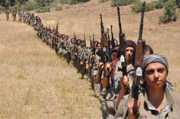 СМИ: боевики ИГИЛ заключили перемирие с курдами