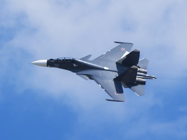 В небе над Черным морем российский Су-30 перехватил патрульный самолет США