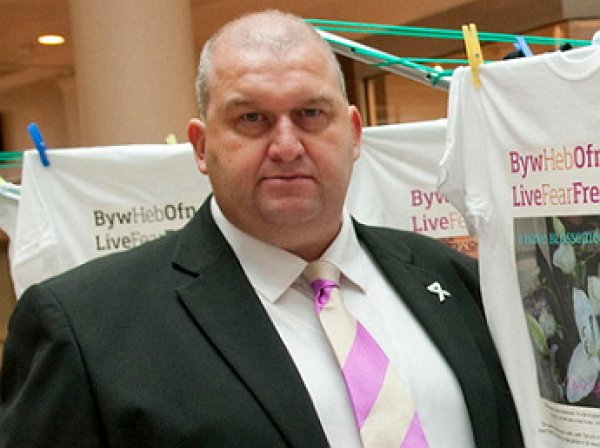 Уэльский министр покончил с собой после обвинений в домогательствах
