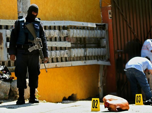 Главаря мексиканской группировки застрелили во время операции по смене лица