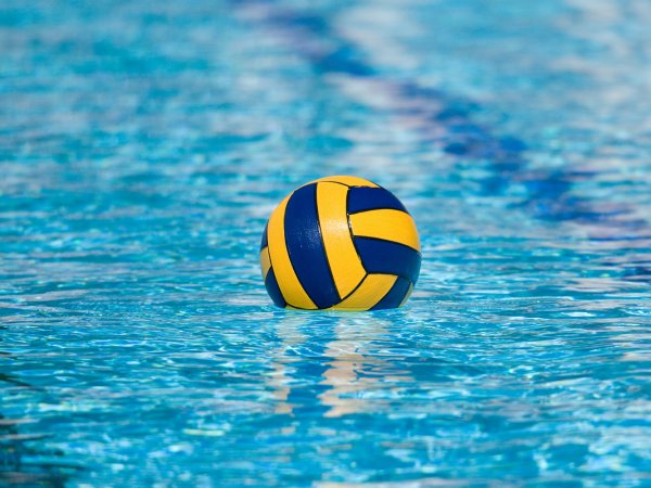 14-летний игрок в водное поло умер во время турнира