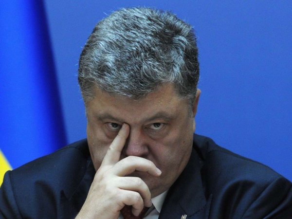 "Подлость украинского режима": соцсети высмеяли оговорку Порошенко