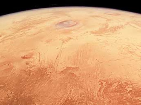 Ученые ESA показали фото Марса "в полный рост"