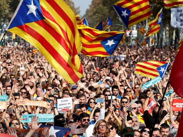 На выборах в парламент Испании победили сторонники независимости Каталонии
