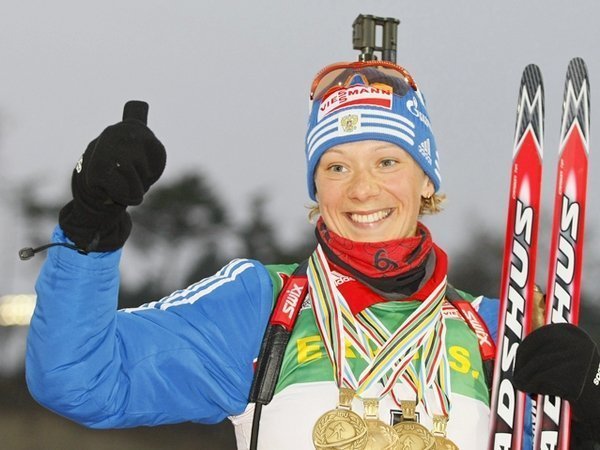 Комиссия МОК пожизненно отстранила от Олимпиад биатлонистку Зайцеву и двух лыжниц