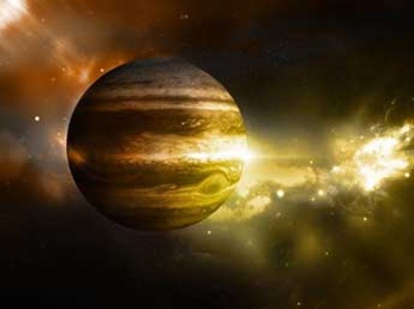 NASA показало фото загадочных облаков на Юпитере