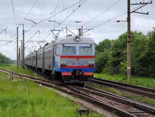 Киев одобрил пуск российских поездов в обход Украины