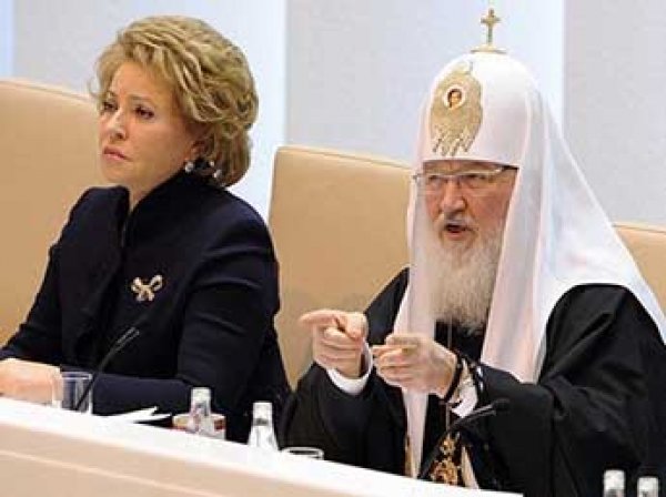 "У людей сносит крышу": патриарх Кирилл рассказал об опасности биткоинов