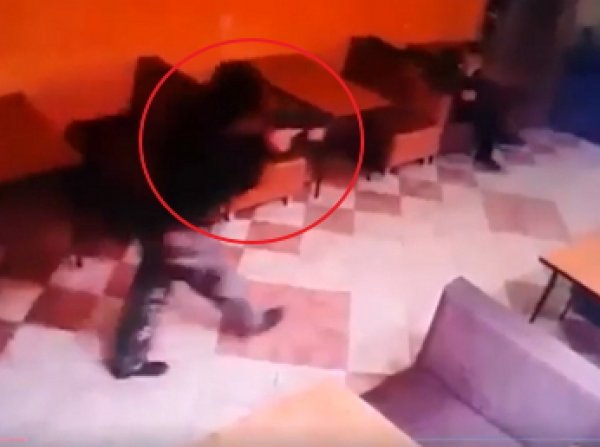 Расстрел трёх человек в кафе на Кубани попал на видео