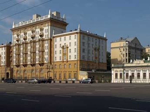 В Госдуме предложили сменить адрес посольства США в Москве после переименования площади в честь Немцова