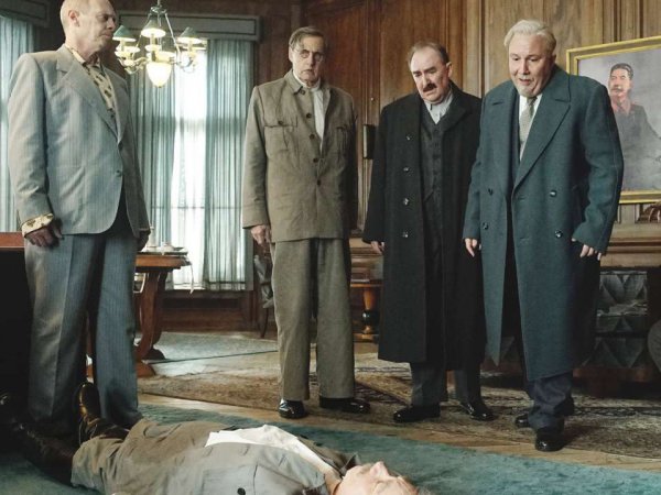 Фильм о смерти Сталина оскорбил не видевшего картины правнука вождя