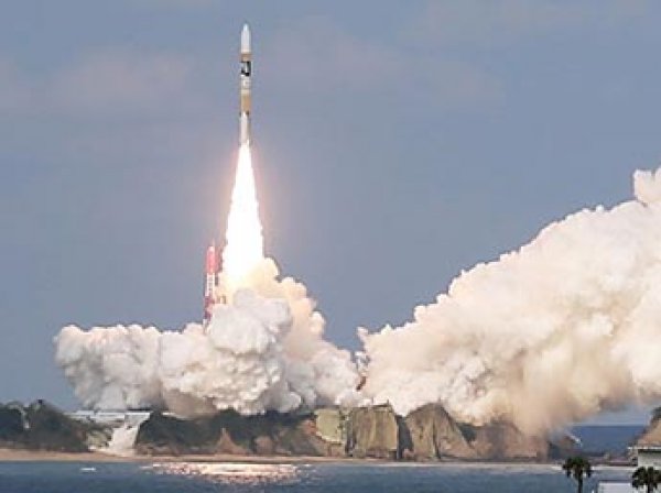 Япония запустила самую маленькую в мире ракету-носитель