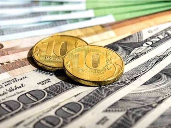 Курс доллара на сегодня, 4 февраля 2018: новые санкции США грозят рублю обвалом до 70 за доллар