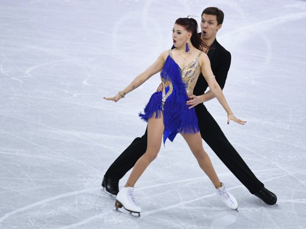 Канадские фигуристы взяли "золото" Олимпиады в танцах на льду, россияне Боброва и Соловьев – пятые