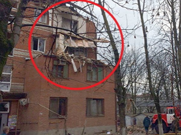 В жилом доме Красноярска прогремел взрыв: есть пострадавшие