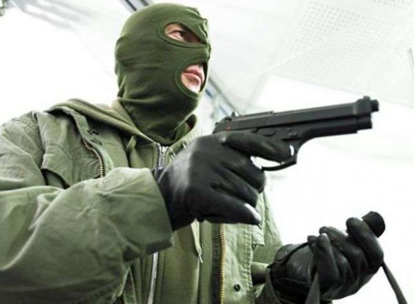 В Москве вооруженные преступники ограбили банк