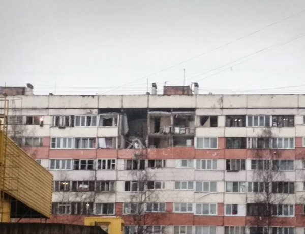 В жилом доме в Петербурге произошел взрыв