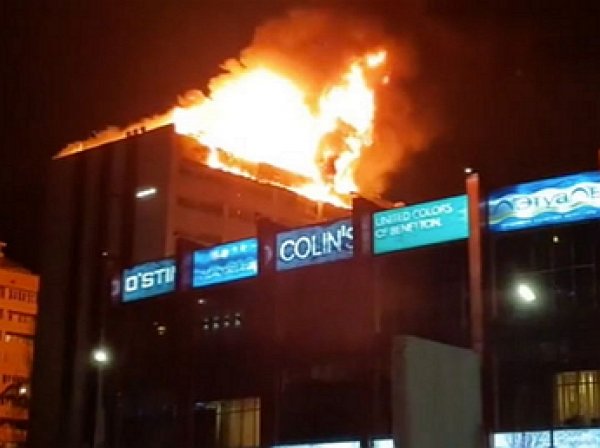 В Грозном загорелся 12-этажный жилой дом