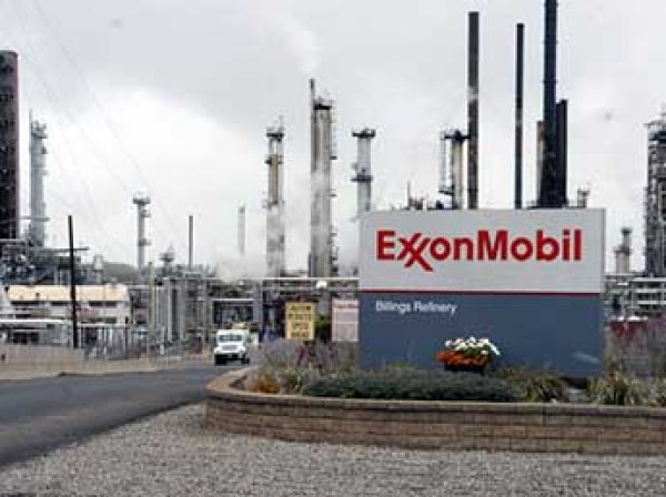 Exxon Mobil из-за санкций выходит из проектов с "Роснефтью"