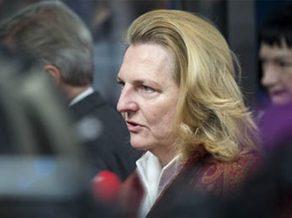 МИД Австрии заявил о давлении Британии по высылке дипломатов из-за дела Скрипаля